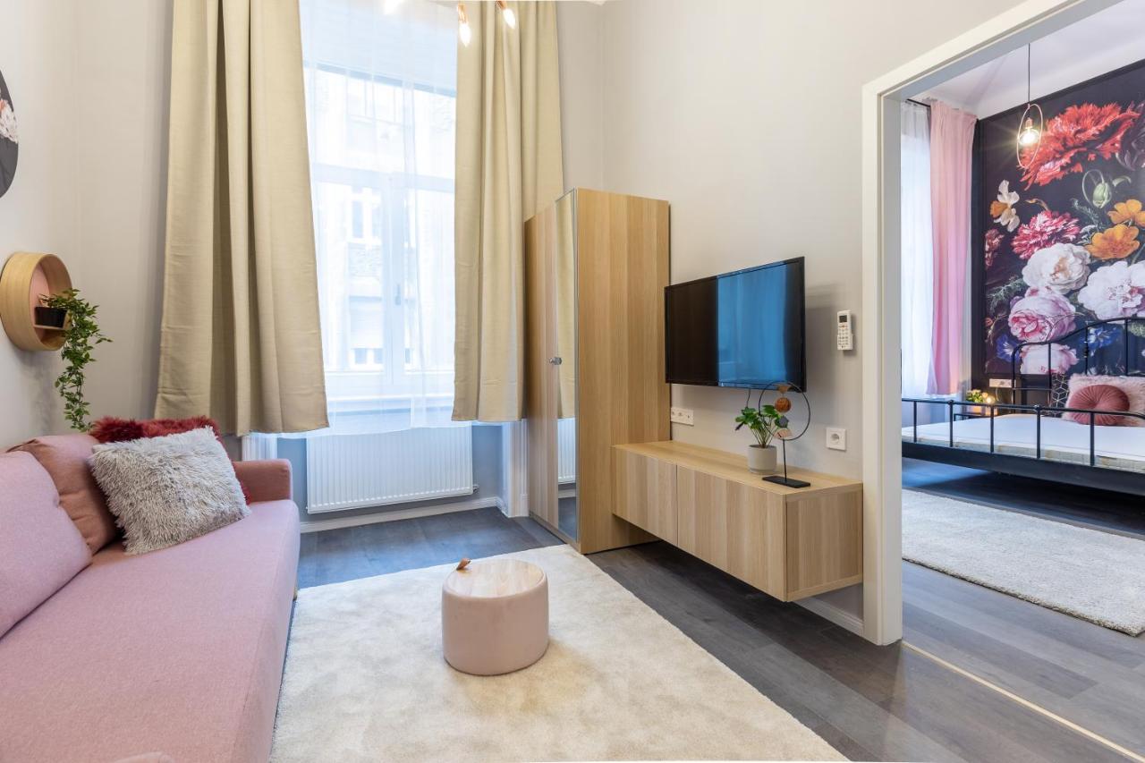 W33 - Prime Location - Comfortable Quality Apartments By Bqa Budapeste Exterior foto