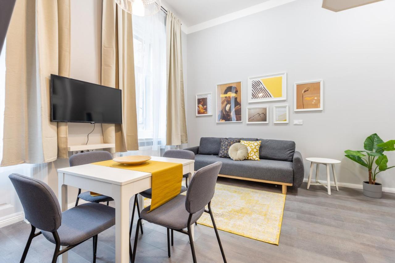 W33 - Prime Location - Comfortable Quality Apartments By Bqa Budapeste Exterior foto
